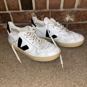 Veja vegan sneakers